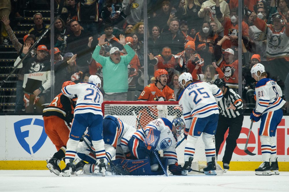 NHL Commissioner Bettman backs ruling that allowed Ducks’ OT goal to stand in Game 4 win vs. Oilers