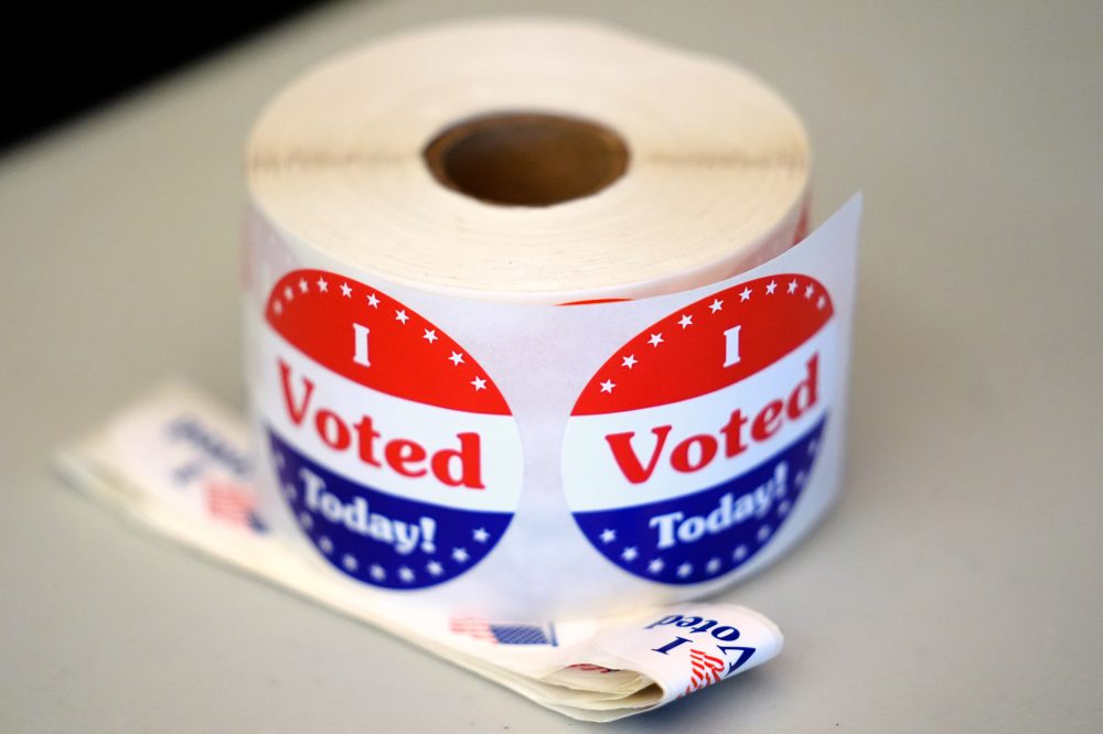 Federal judge dismisses DOJ lawsuit against Arizona seeking voter data