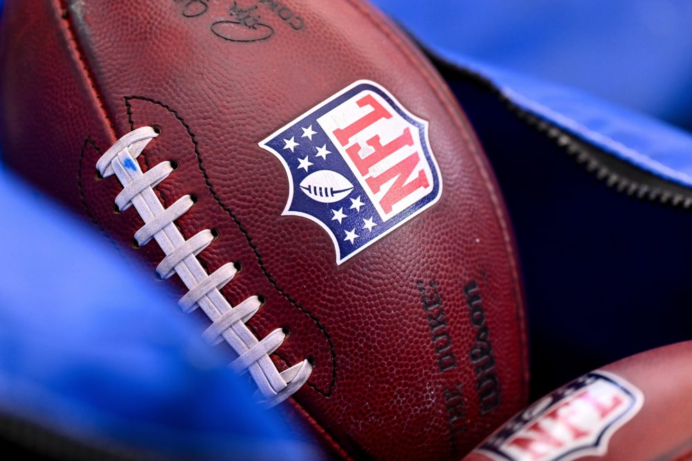 NFL and the NFL Referees Association are moving closer toward a new deal, AP source says