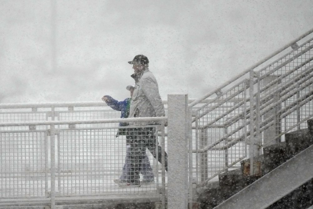A late spring snowstorm slams Colorado, closing schools and disrupting commuters