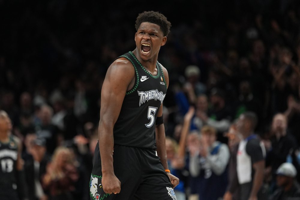 Anthony Edwards awes Timberwolves with his performance despite recent trouble with both knees