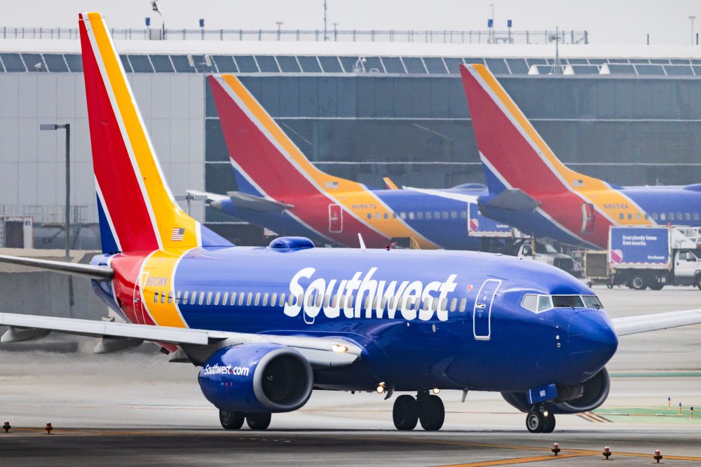 NTSB urges airlines to train their pilots to deal with smoke in the cockpit