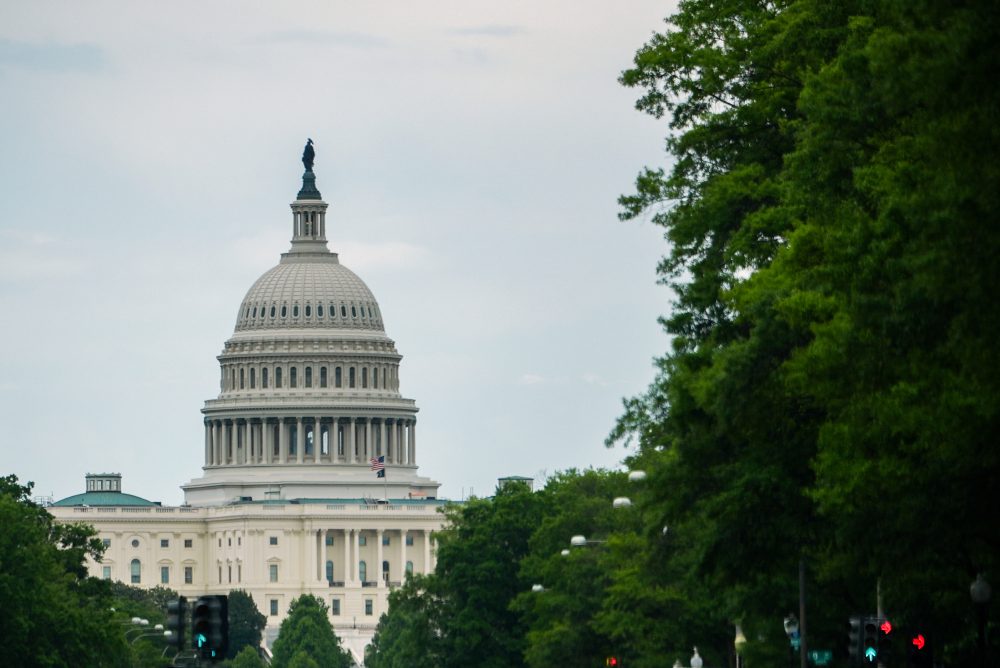 Senators vote to withhold their own pay during future government shutdowns