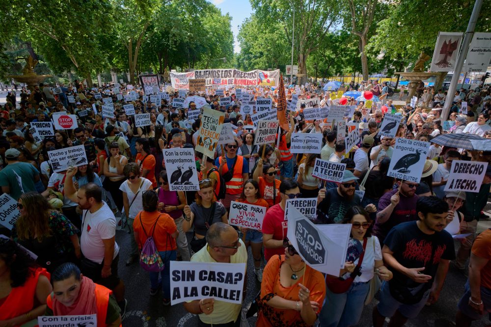 Thousands in Spain’s capital protest increasing housing costs