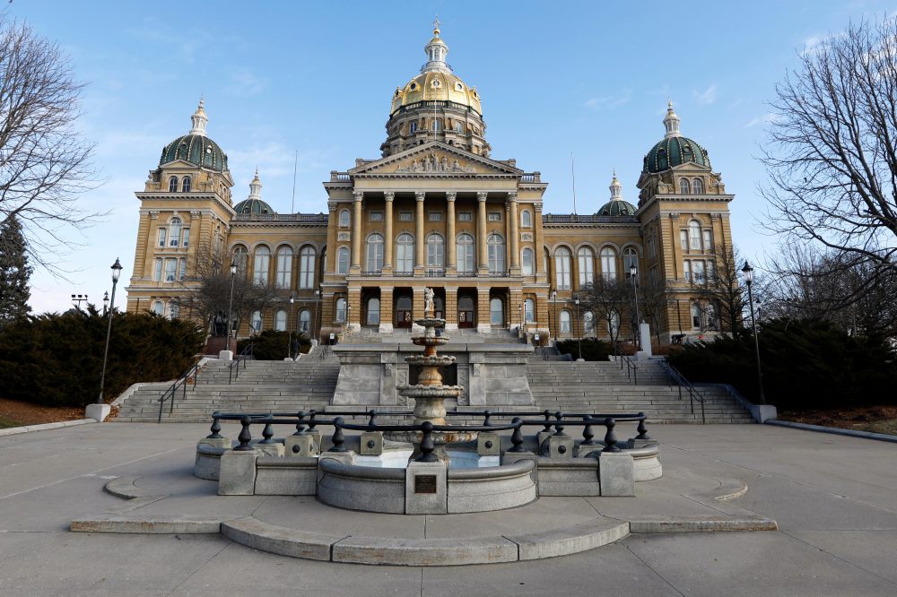 AP Decision Notes: What to expect in Iowa’s state primary