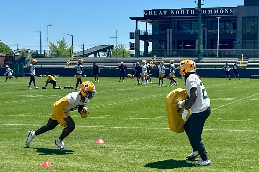 Josh Jacobs practicing with Packers again while prosecutors consider whether to file charges