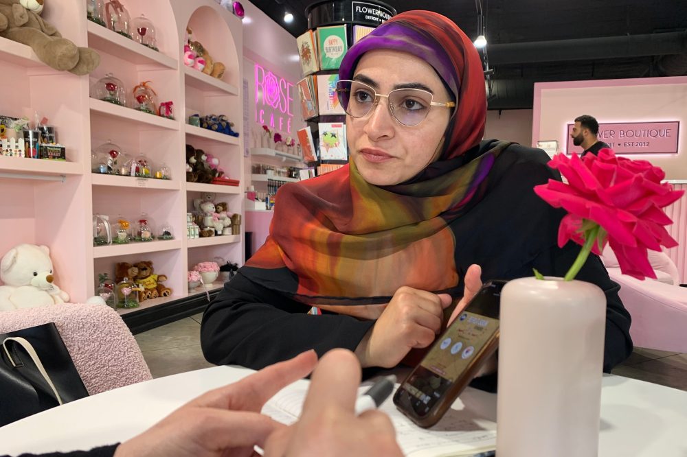 Lebanese Americans open their wallets and hearts as war rages back home