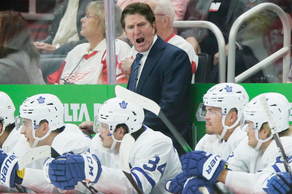 Players’ union asks NHL for a Mike Babcock investigation if Oilers want to hire him, AP sources say