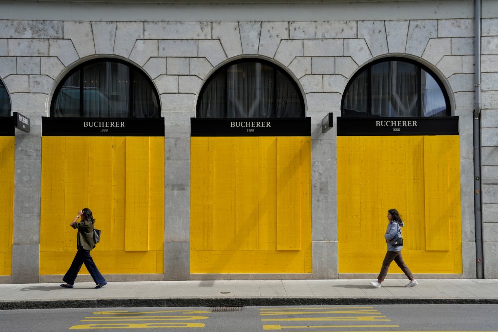 G7 summit at Swiss-French border brings tight security in case violent protests occur