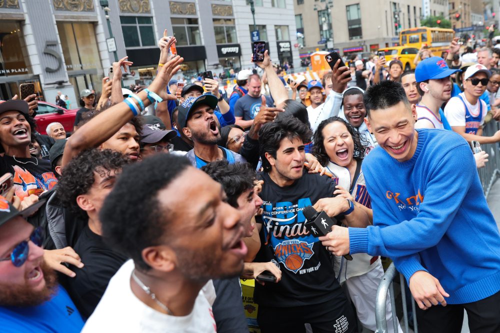 A dream day for New York fans with Knicks on the road to clinch and Brazil vs. Morocco in World Cup