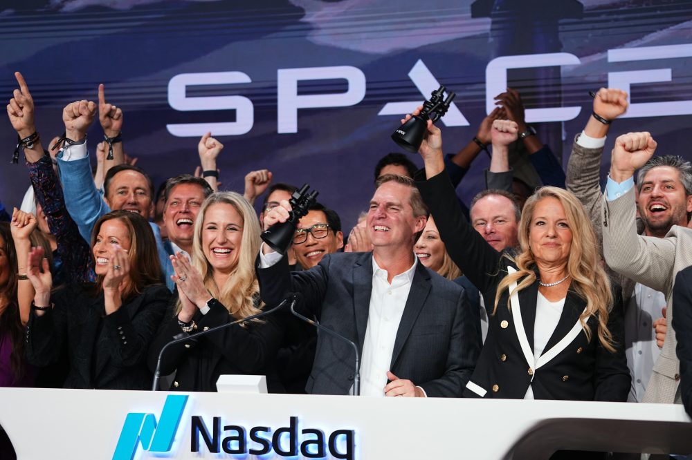You can ignore AI giants like SpaceX, but your 401(k) won’t