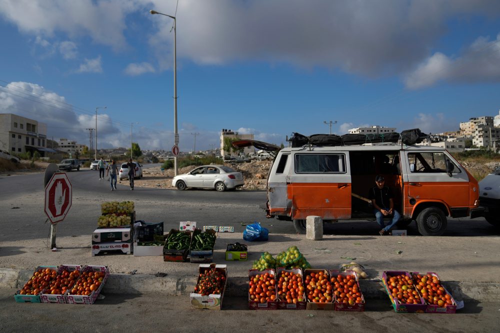 The economy in the occupied West Bank is being dismantled, report says