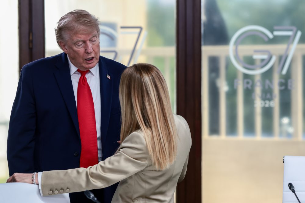 Trump deepens the dustup with Italy’s Meloni over a disputed photo from the G7 summit