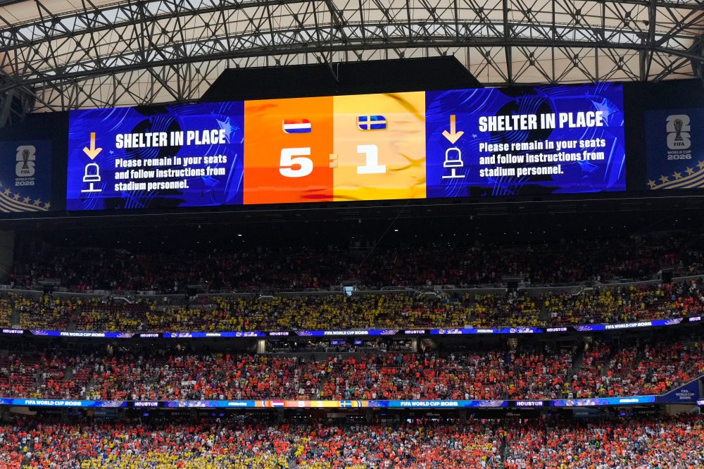 Fans told to shelter in place after Netherlands’ 5-1 win over Sweden in Houston due to lightning