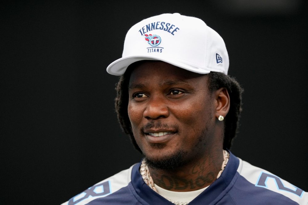 Former NFL RB Chris Johnson, known as CJ2K for his 2,000 yards for Titans in ’09, reveals he has ALS