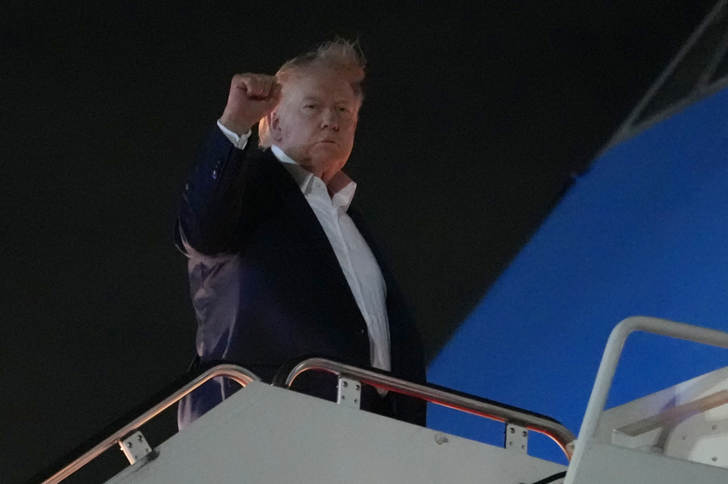 The Latest: G7 leaders likely to discuss Iran and Ukraine at summit in France