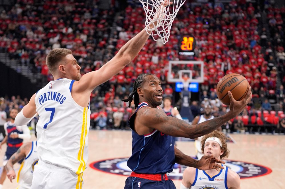 Kawhi Leonard going back to Toronto after Raptors make deal with Clippers, AP source says