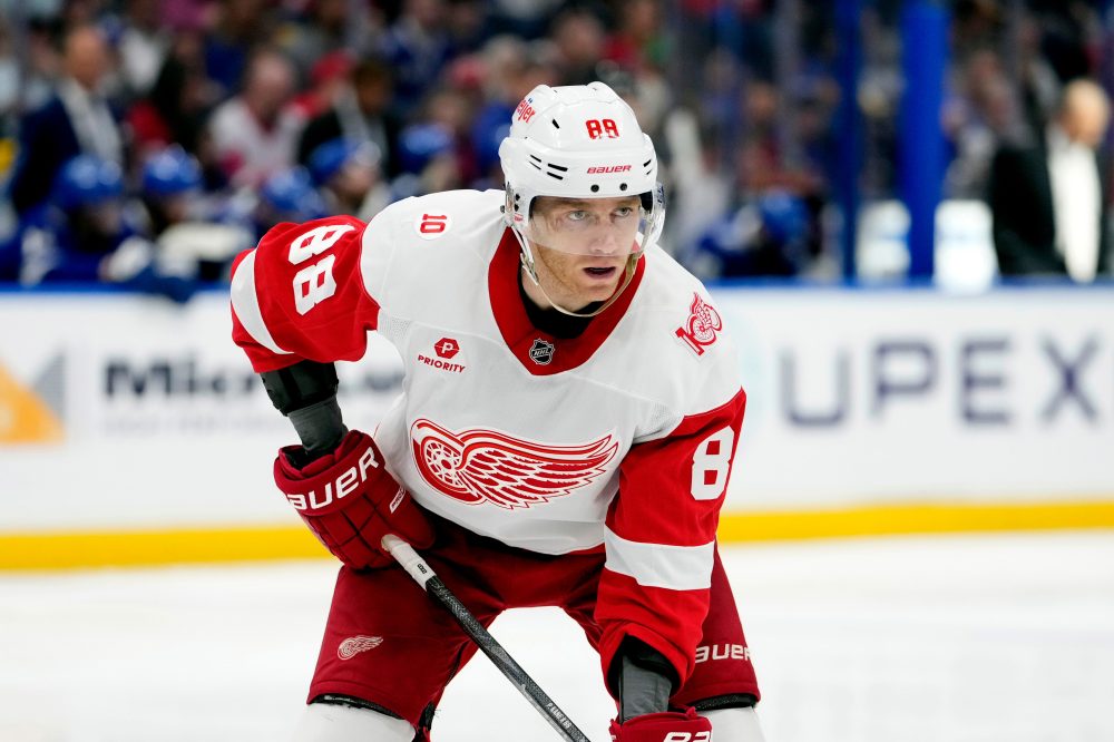 NHL free agency spills into Day 2 with Patrick Kane among those available