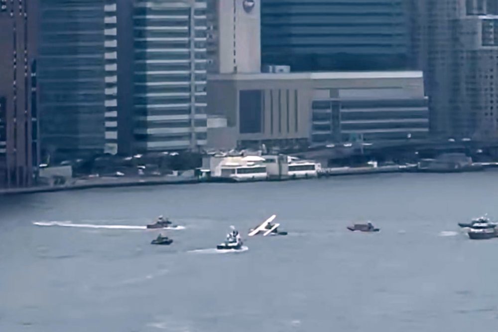 Seaplane makes a rough landing in New York City’s East River with only minor injuries reported