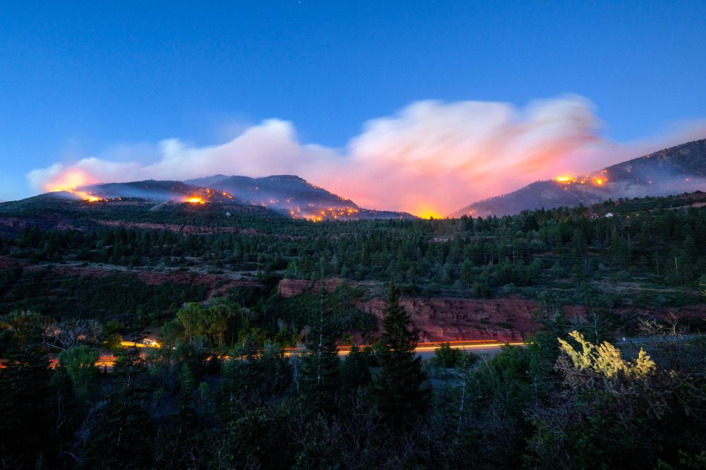 Crash of an aircraft helping to fight a Colorado wildfire leaves the pilot dead