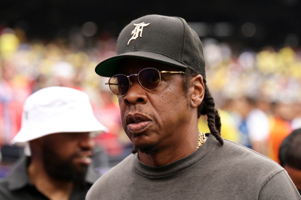 Jay-Z show at Yankee Stadium delayed for hours after fans without tickets rush entrances