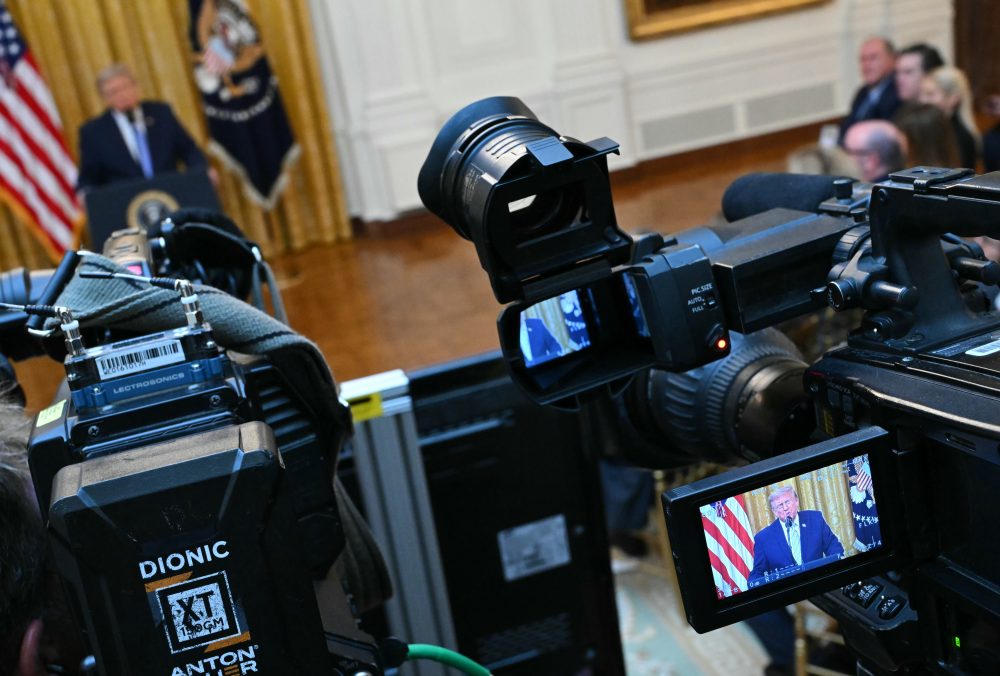 To air or not to air? Nation’s TV networks struggle to find the right balance for Trump speech