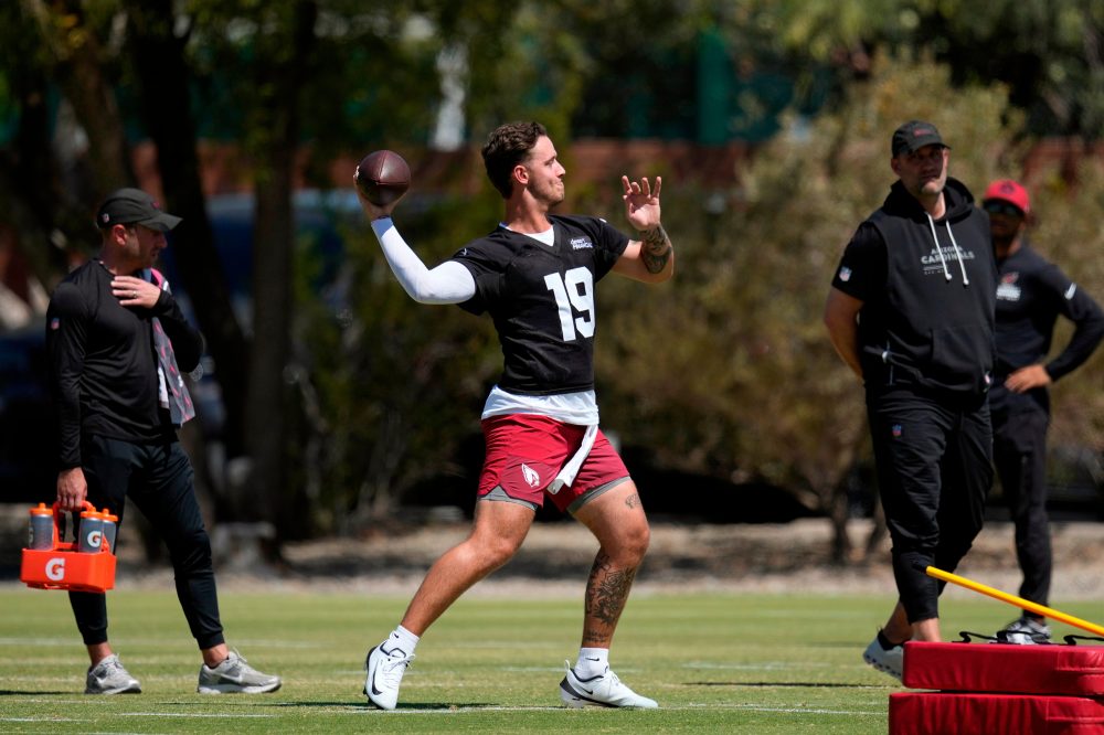 Cardinals sign QB Carson Beck to rookie deal as they prepare to open training camp