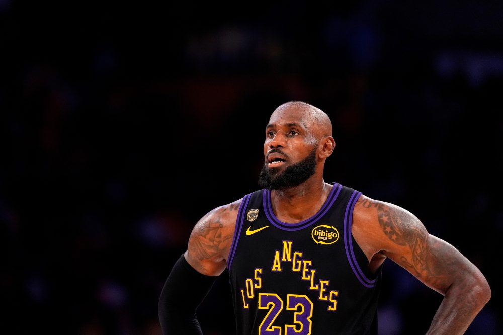 LeBron James and Bryce Harper were teenage sensations. Both signed in Philly. Can they win a title?