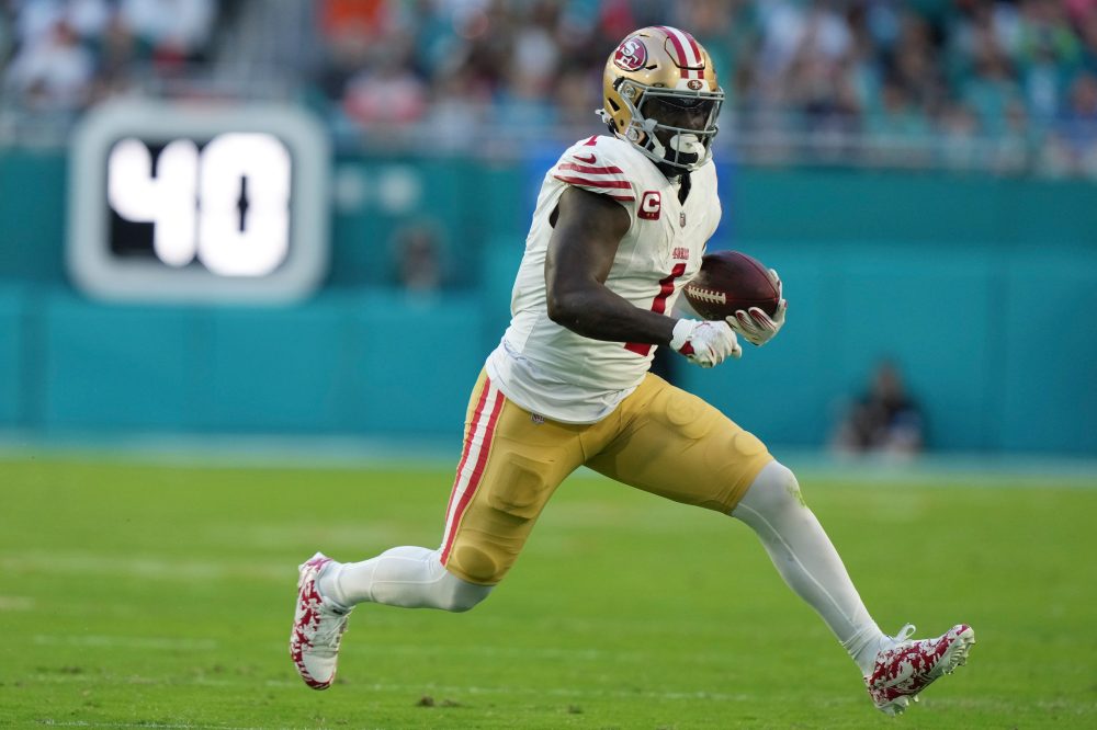 Deebo Samuel returns to the 49ers on a 1-year deal worth up to $7M, AP source says