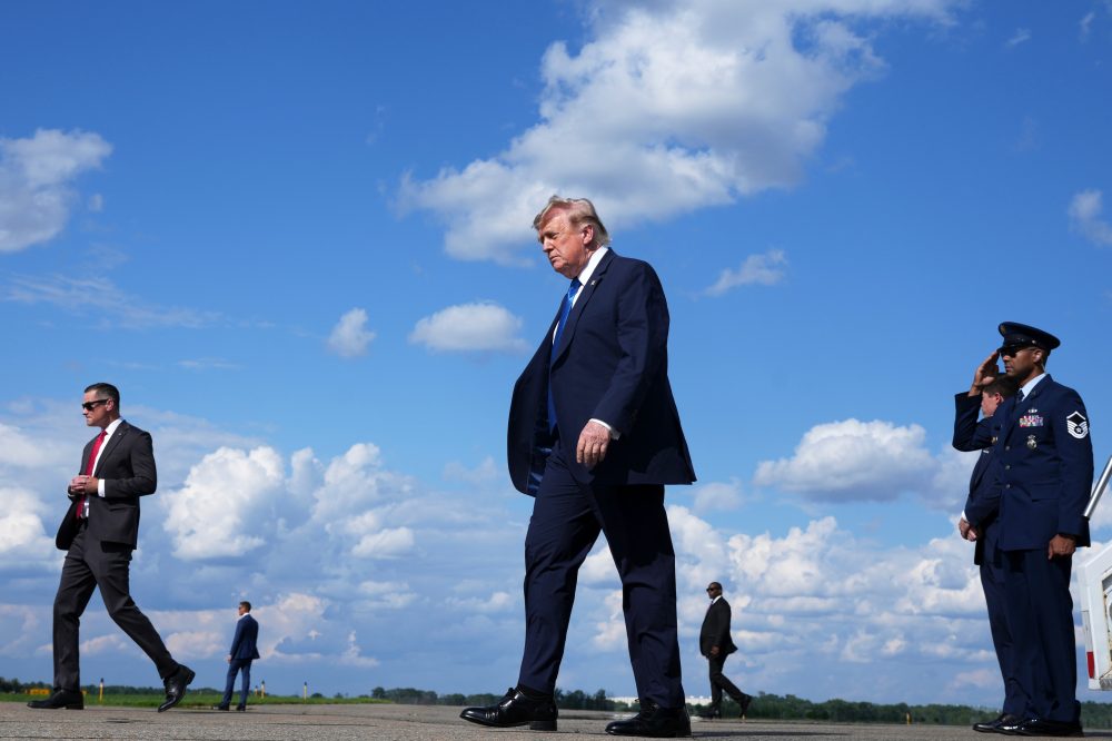Zelenskyy asks Trump to help him get Elon Musk’s OK to use Starlink to help with strikes on Russia