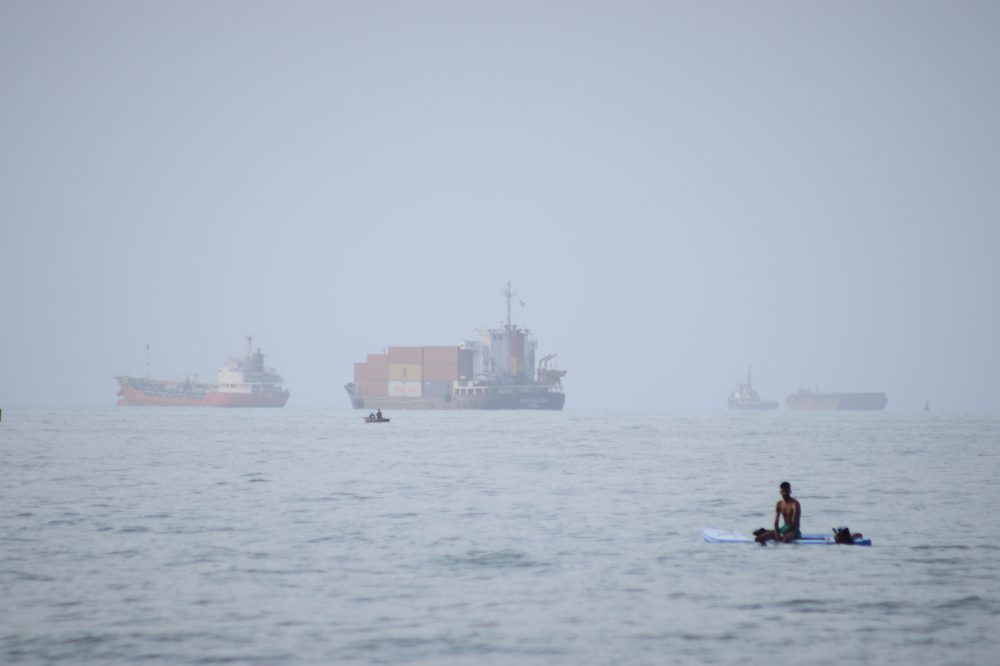 Iran and Oman make progress on a deal to reopen the Strait of Hormuz, officials say
