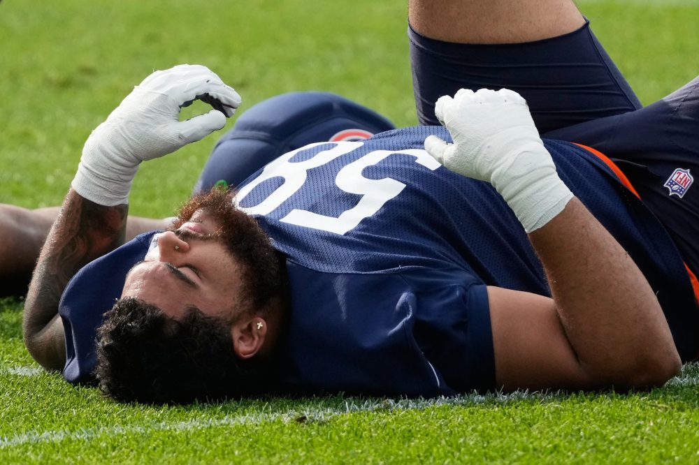 Chicago Bears right tackle Darnell Wright lands 4-year, $116 million contract, AP source says