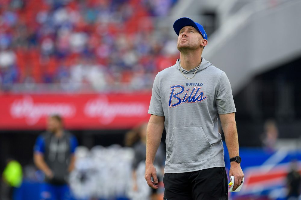 Bills coach Joe Brady enjoys father-son moment before team holds first practice in new stadium