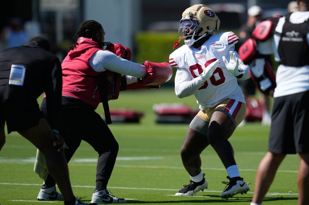 Falcons sign former Bengals defensive end Cameron Sample to add depth after losing Jalon Walker