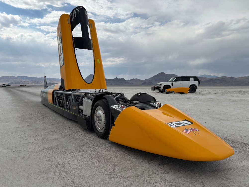 Britain’s Andy Green sets another speed record, this time for fastest run in a hydrogen-powered car