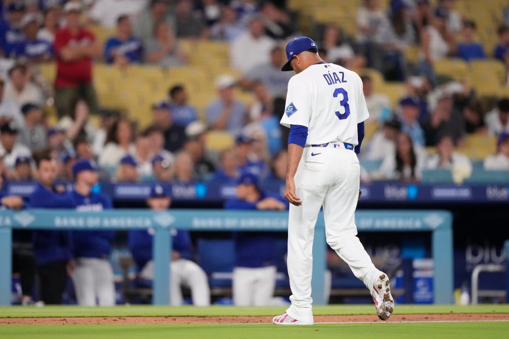 Another bullpen meltdown leaves Dodgers manager Dave Roberts infuriated and Edwin Diaz frustrated