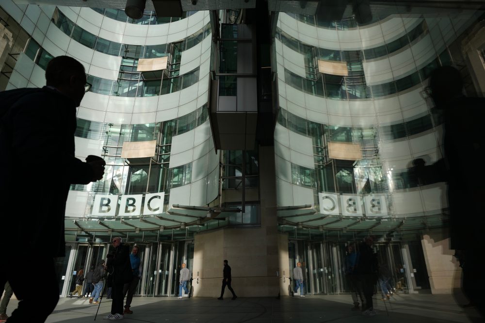 BBC asks a US court for help in getting testimony from the Trump family in defamation suit