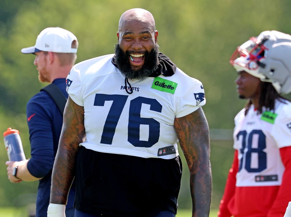 Formula for extending the careers of NFL linemen? Less practice, maximum care