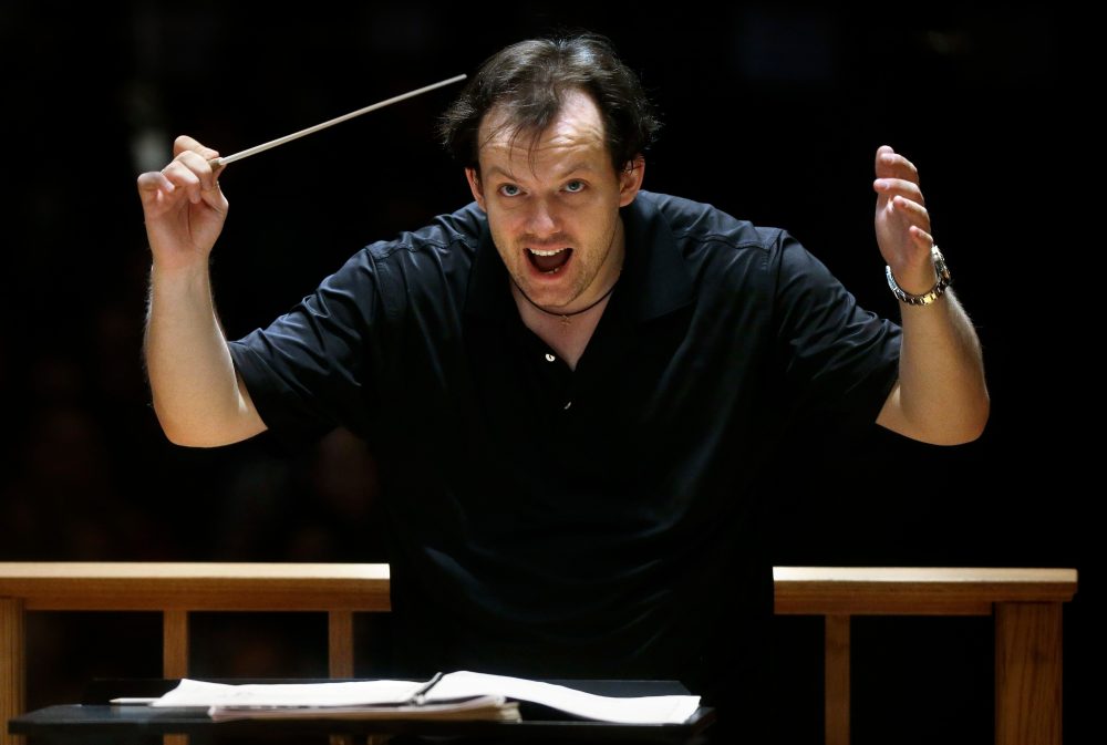 Boston Symphony Orchestra and musicians extend contract for 48 hours, delaying possible first strike