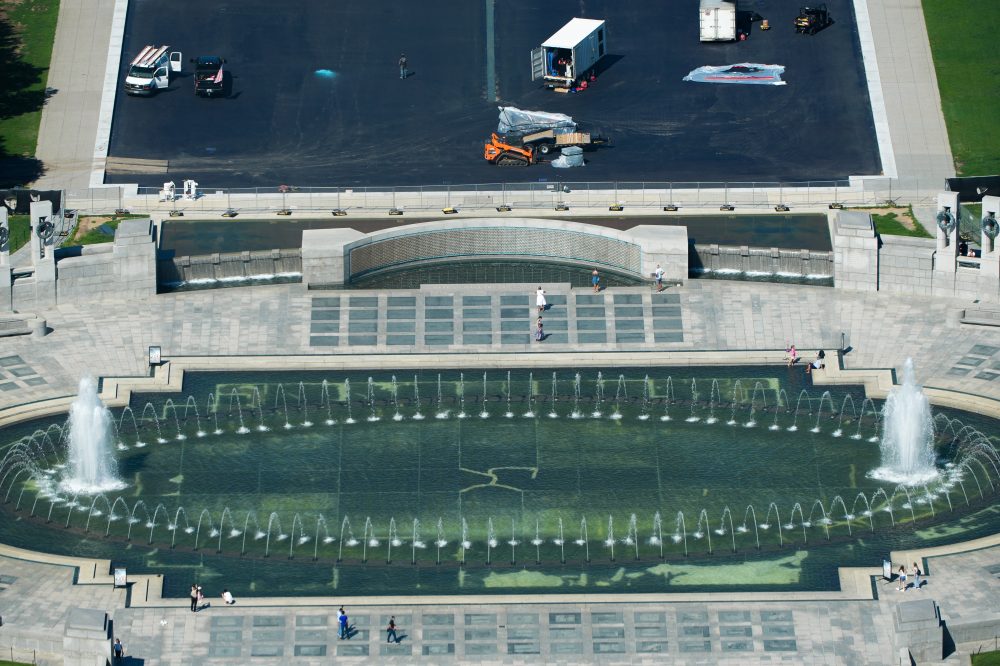 Kentucky woman indicted on charges she damaged the World War II Memorial in Washington