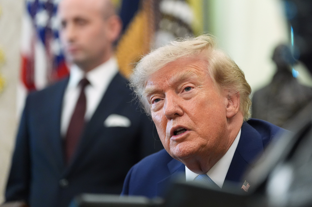 Trump signs 2 immigration actions to limit birthright citizenship and curb ‘birth tourism’ (VIDEO)