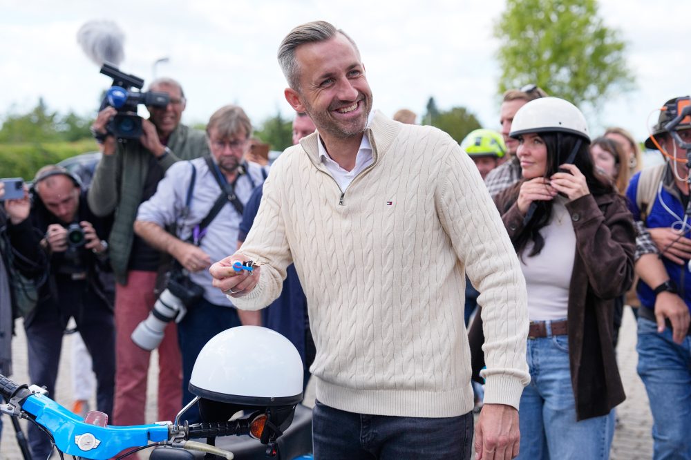 German far-right party set for regional election triumph but uncertain of governing