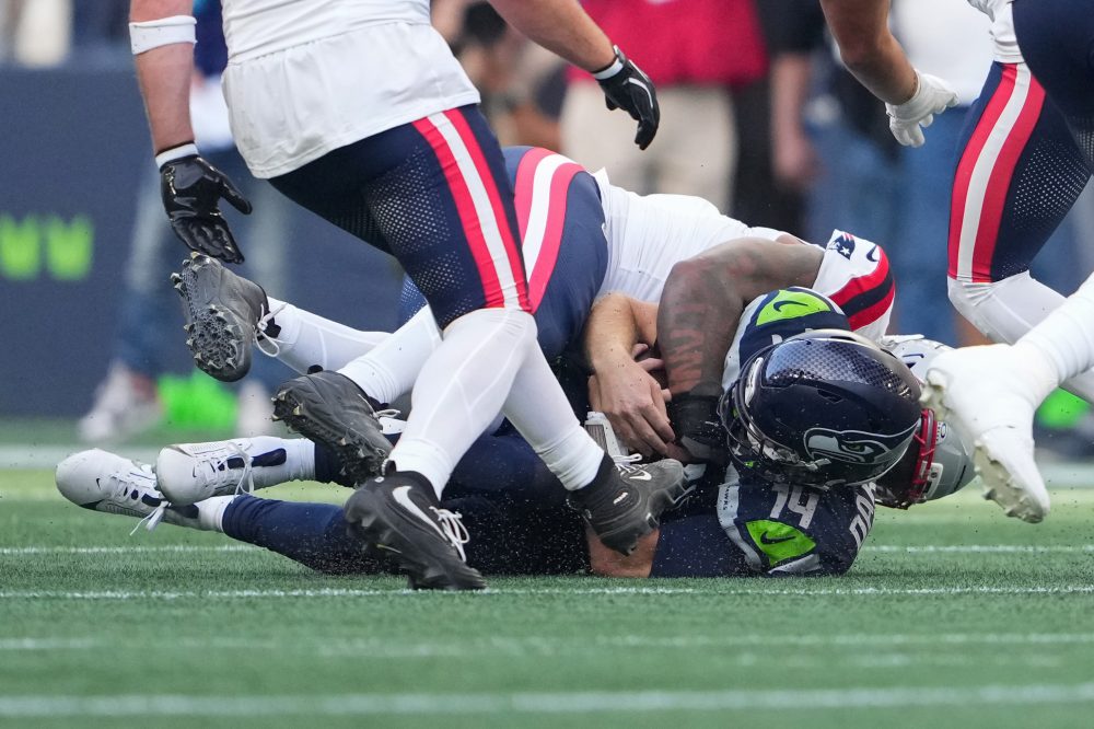 Seahawks QB Sam Darnold has a muscle injury. His status for Seattle’s next game is uncertain