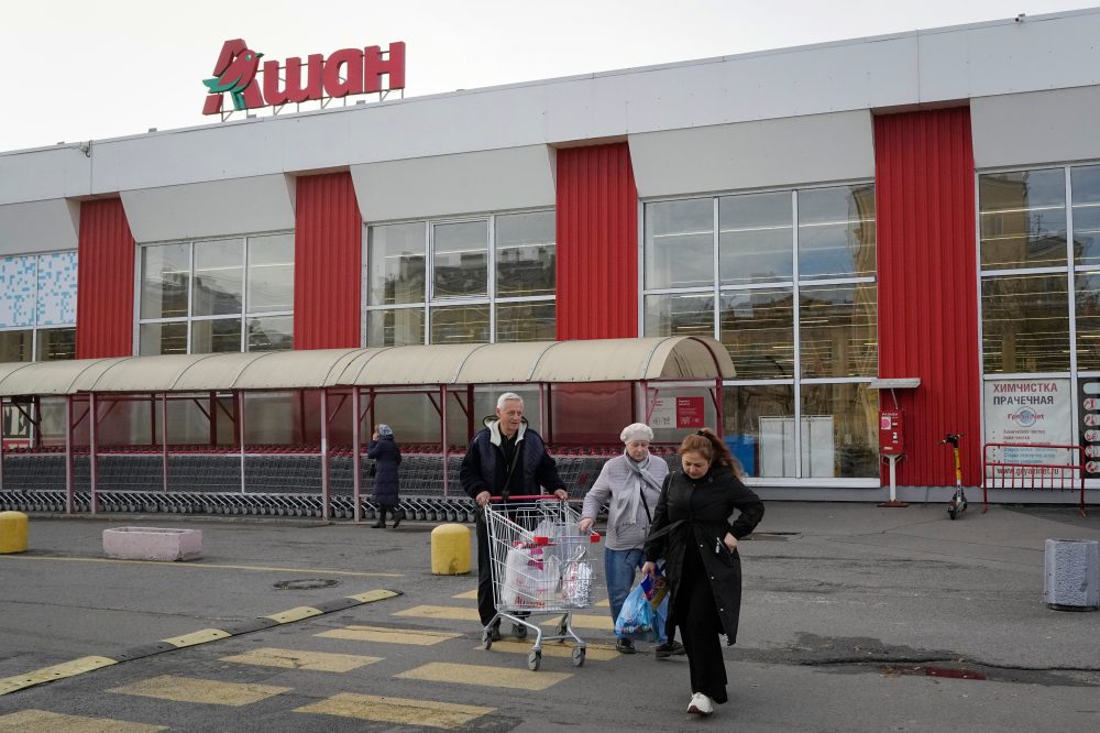Kremlin orders Russia businesses of Nestle, Auchan seized